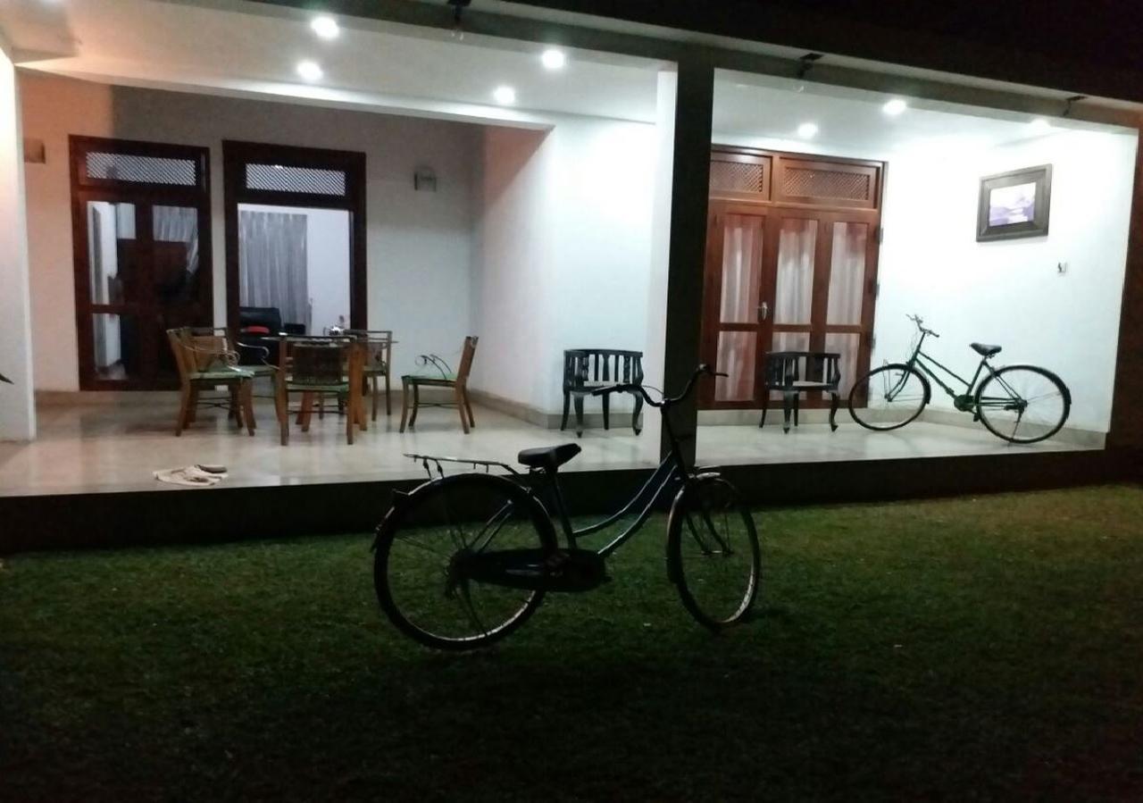 Negombo Holiday Home Экстерьер фото